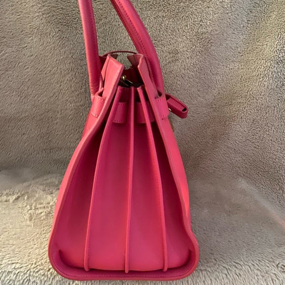 SAINT LAURENT
Small Sac De Jour - Picture 3 of 8